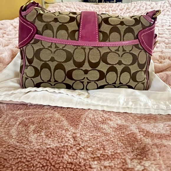 Coach Soho Pink Suede - Picture 3 of 15